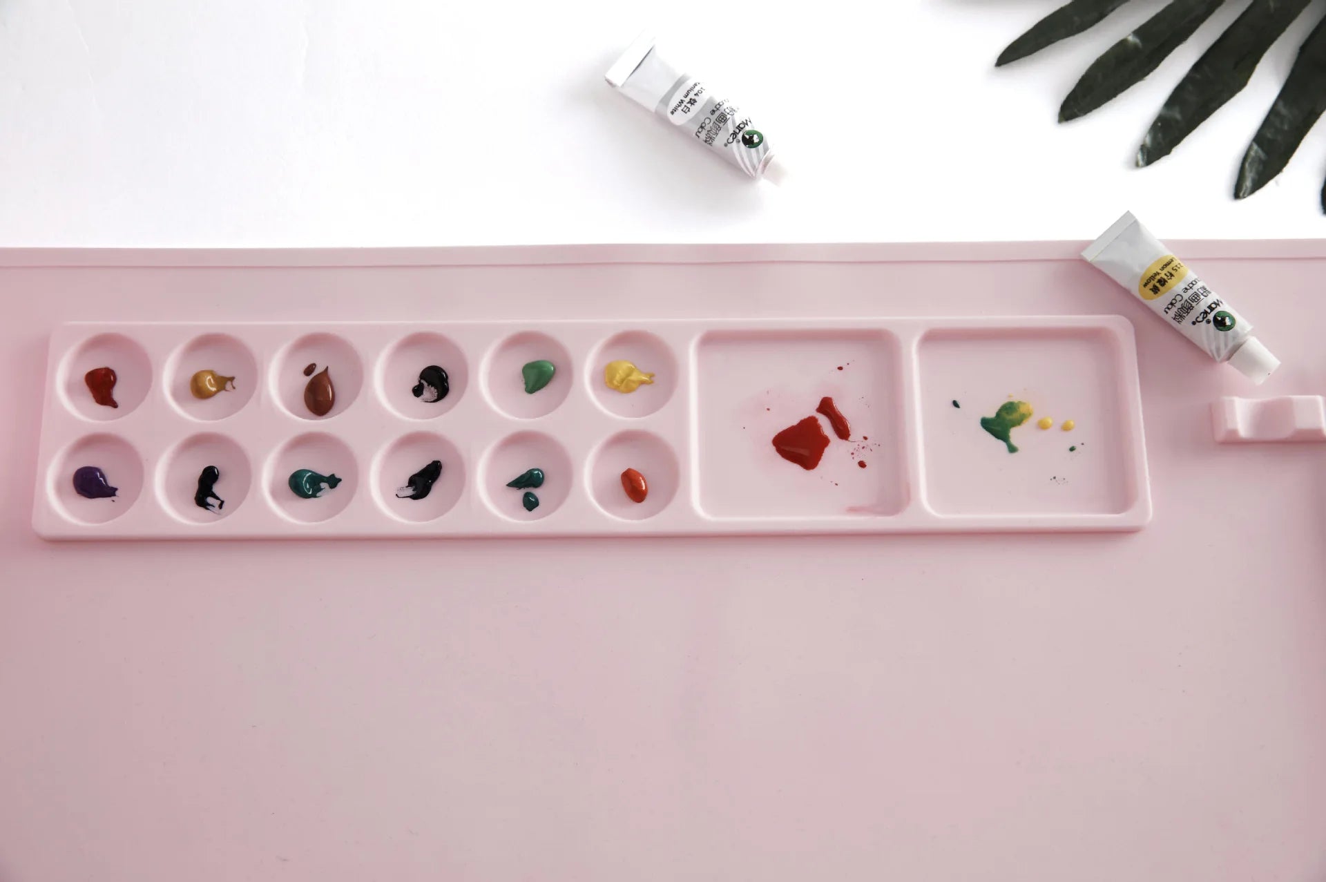Mess-Free Kids Art Mat - No More Paint Spills Anywhere